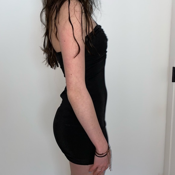 Bershka mini black dress (size small) - perfect condition never worn - Picture 4 of 4